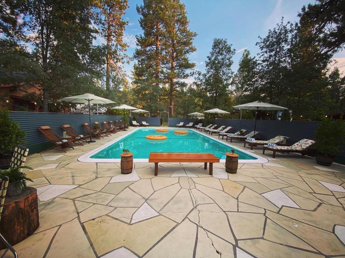 Oak Knoll Lodge Биг Беър Лейк Екстериор снимка