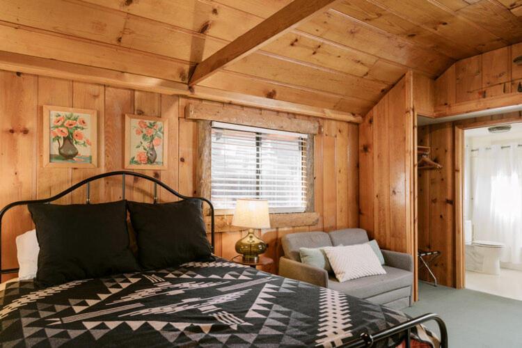 Oak Knoll Lodge Биг Беър Лейк Екстериор снимка