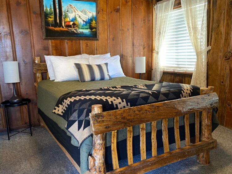 Oak Knoll Lodge Биг Беър Лейк Екстериор снимка